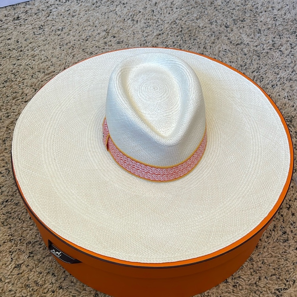 Hermes Chapeau Femmw Arizona Hat